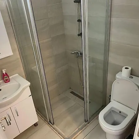 Girne/zeytinlik 2+1 Muhtesem Terasli Apartment Kyrenia (Northern Cyprus)